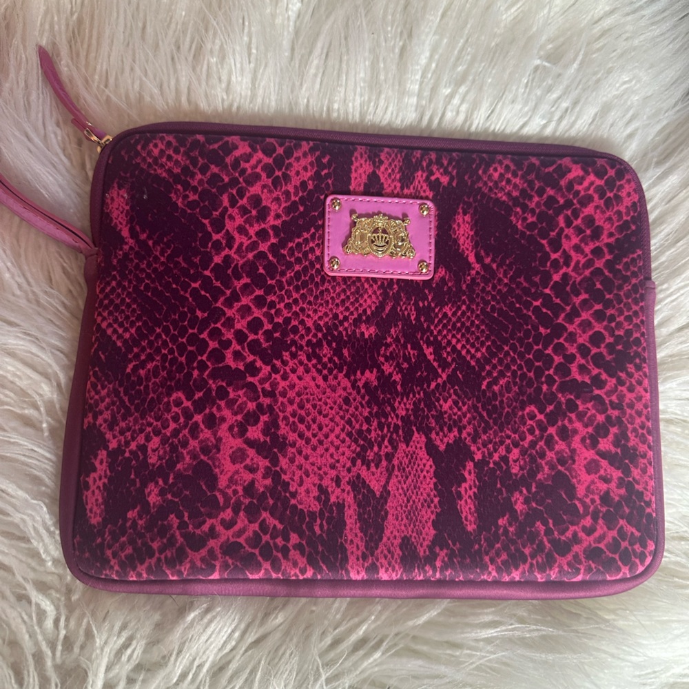Juicy Couture IPad Sleeve